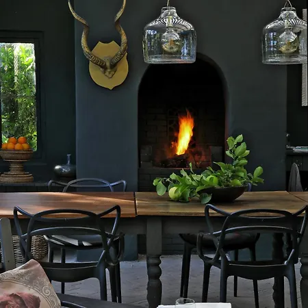 The Black House Robertson Exterior photo