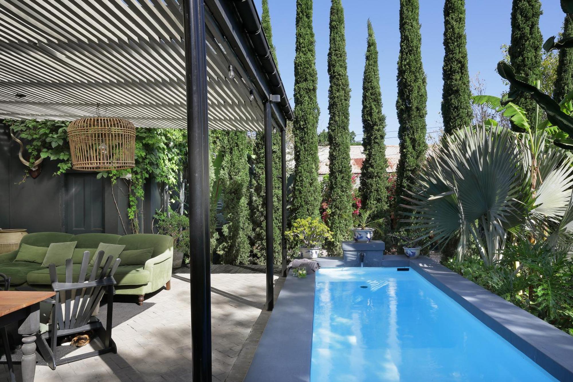 The Black House Holiday home Robertson